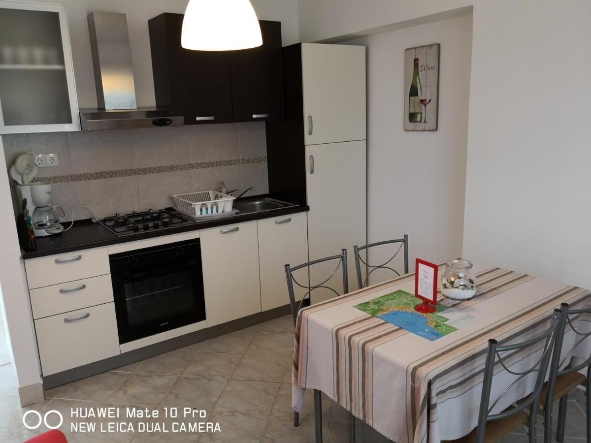 Apartmans Luce E Stella مالينسكا المظهر الخارجي الصورة