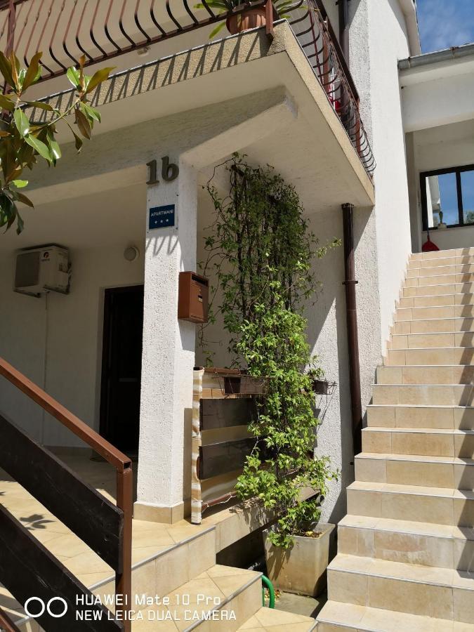 Apartmans Luce E Stella مالينسكا المظهر الخارجي الصورة